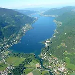 Christoph Haus Kmb Seeappartement Am Ossiacher Mit Direktem Seezugang Und Hallenbad Apartamento *