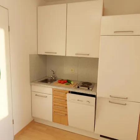 Apartamento Christoph Haus Kmb Seeappartement Am Ossiacher Mit Direktem Seezugang Und Hallenbad